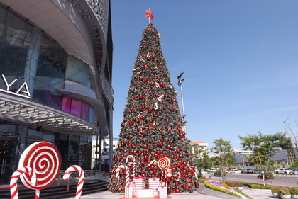ＭＡＹＡ前のクリスマスツリー
