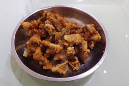 「雲橋園」の酥肉（豚唐揚げ）