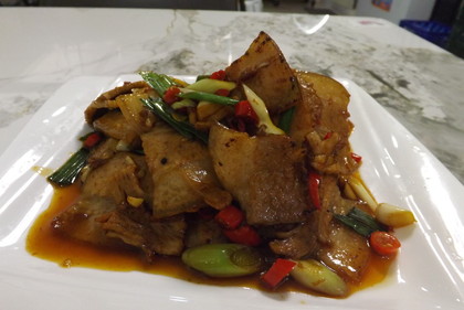 忋乡缘海鲜の回锅肉