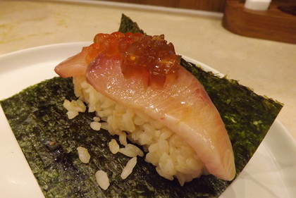 「チョー」（Cho)のハマチの手巻き寿司