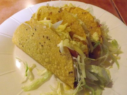 「Miguel's」のタコス