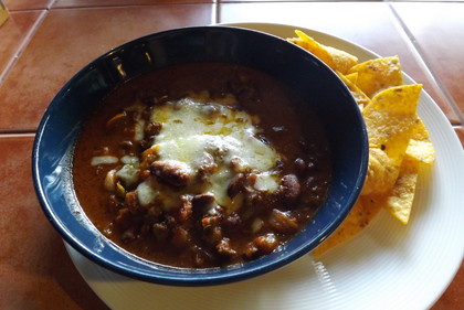 「Miguel's」のテキサス・チェイン・ギャング・チリ